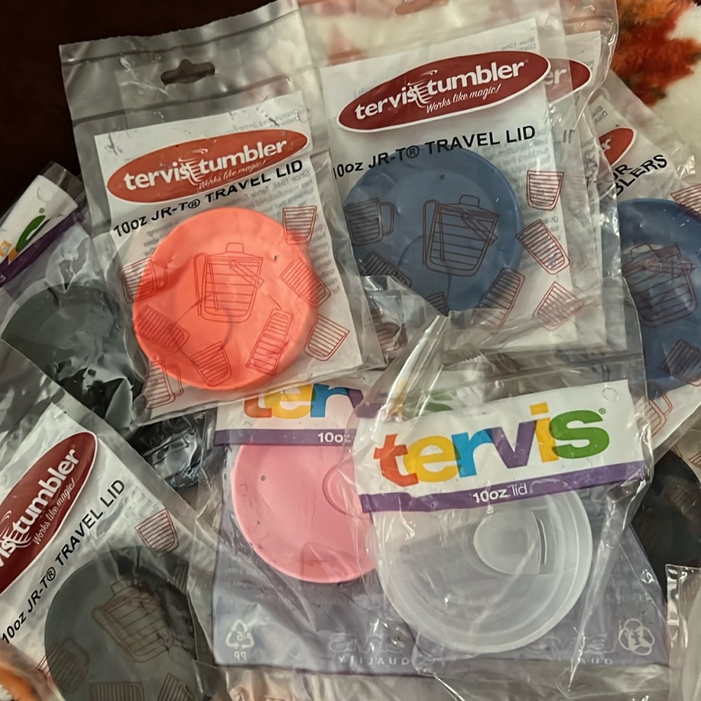 COPY - NIB 10oz Tervis Tumbler lids (2)